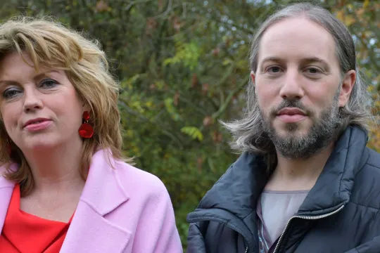 KRO-NCRV's De verwondering met Annemiek Schrijver en Maurits de Bruijn