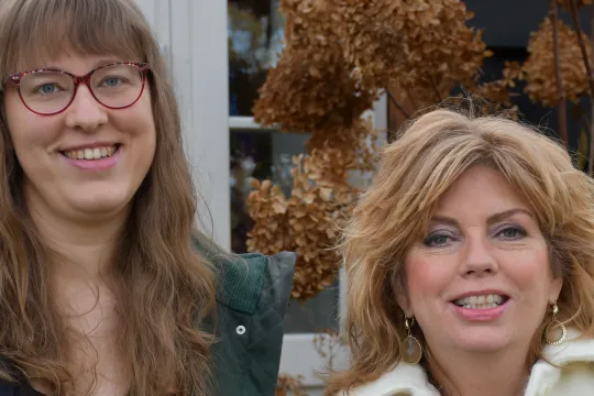 KRO-NCRV's De verwondering met Annemiek Schrijver en Rozemarijn van ’t Einde 