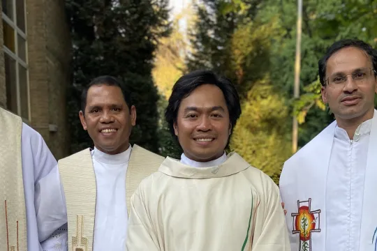 Kruispunt: De importpater