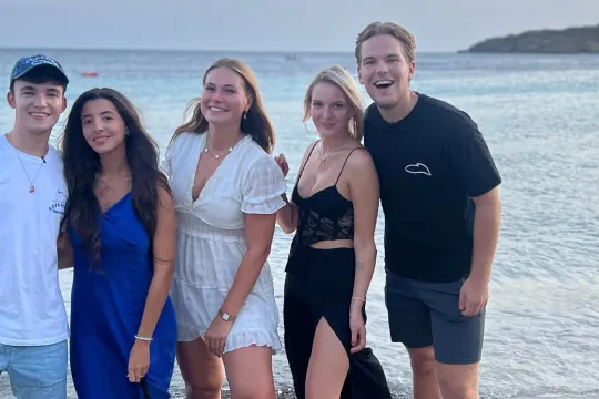 Stagiairs KRO-NCRV_Bart/Chaima/Demi/Wiktoria/Ralph.jpg