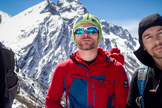 KRO-NCRV's De Boeddhistische blik: The Wall of Shadows