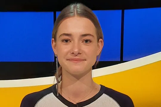 Emma Wortelboer bij De Slimste Mens