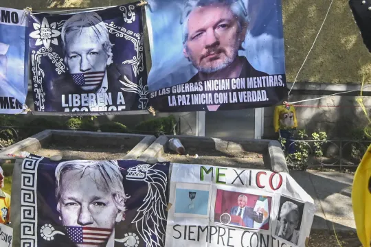 Assange 