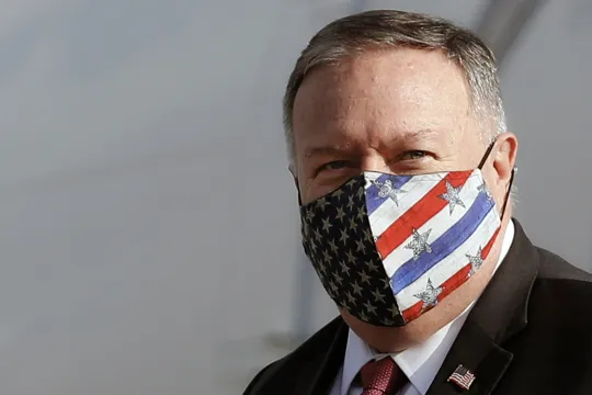 US Secretary of State Mike Pompeo arrives at Ciampino airport in Rome, Italy, on September 30, 2020. Secretary of State Mike Pompeo visits Rome on September 30, just a month ahead of the US elections and hot on the heels of a diplomatic breach with the Vatican, that experts see as an effort to win conservative Catholic votes. GUGLIELMO MANGIAPANE / AFP