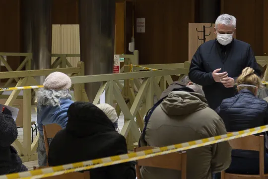 daklozen inenten in vaticaan