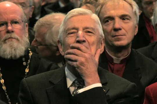 Van Agt bij afscheid van aartsbisschop Simonis in 2007