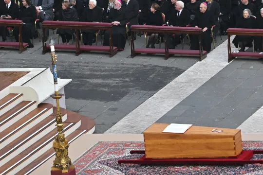 The coffin of Pope Emeritus Benedict XVI is pictured at the start of his funeral mass at St. Peter's square in the Vatican, on January 5, 2023. Alberto PIZZOLI / AFP
