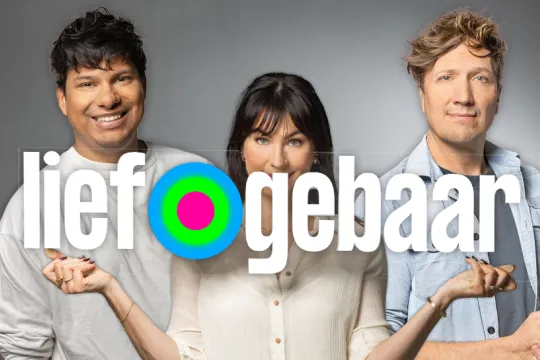 3 mensen met logo Lief Gebaar