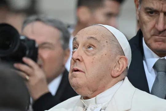 Pope Francis prays in front of the statue of the Virgin Mary near Piazza di Spagna in central Rome, for the Solemnity of the Immaculate Conception, on December 08, 2023.  Filippo MONTEFORTE / AFP