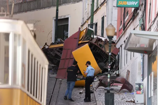 Politie bij ingestort huis