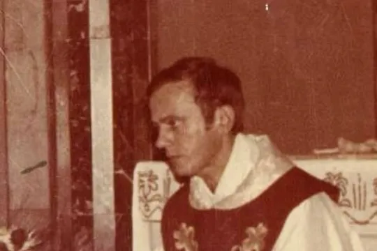 Jerzy Popiełuszko - zdjęcie z Europeany i Cyfrowego Archiwum Pamiątek