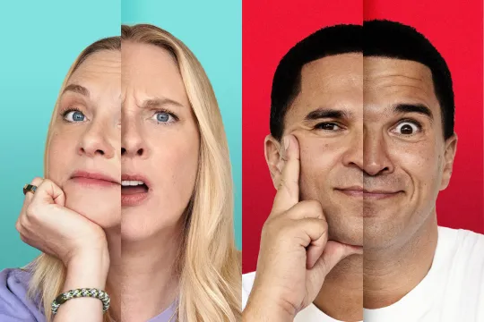 Vier gezichten in vier gekleurde vakken