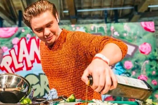 Ryan helpt patiënten hun liefde voor eten terug te vinden