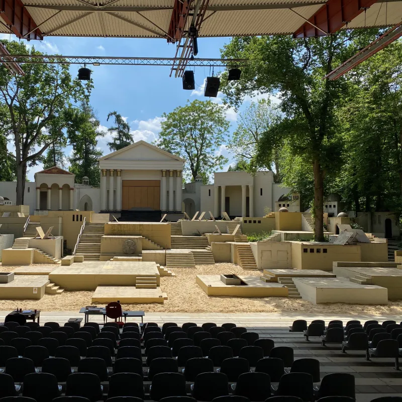Tegelen - openluchttheater De Doolhof Passiespelen 2021