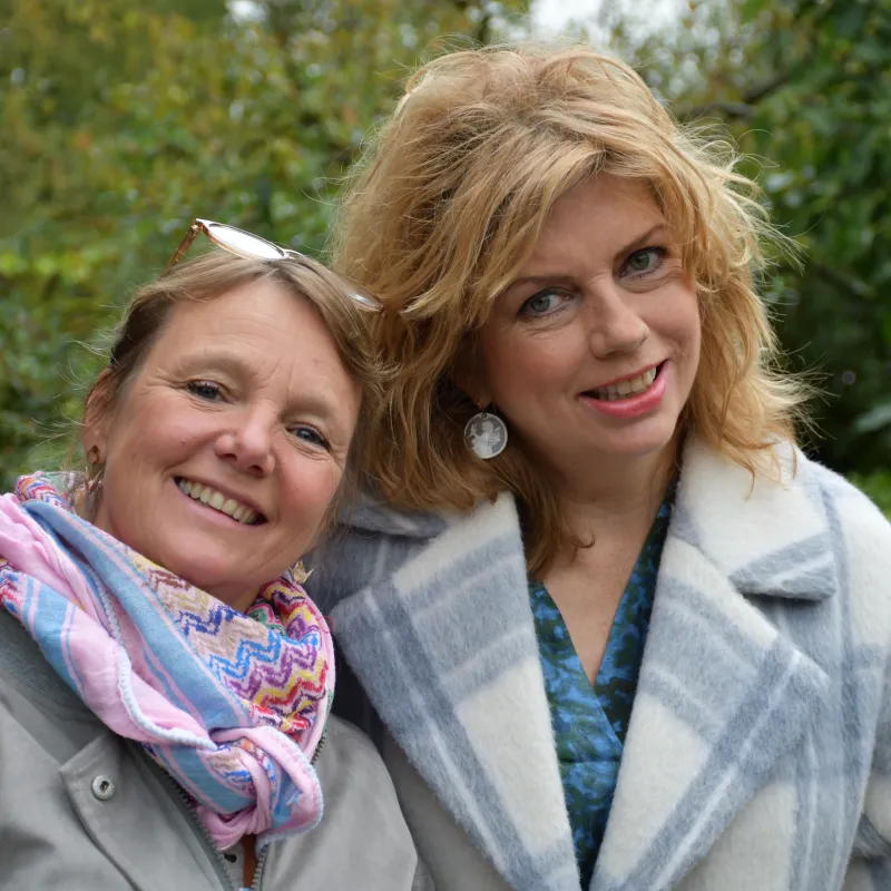 Annemiek Schrijver en Laura van Dolron