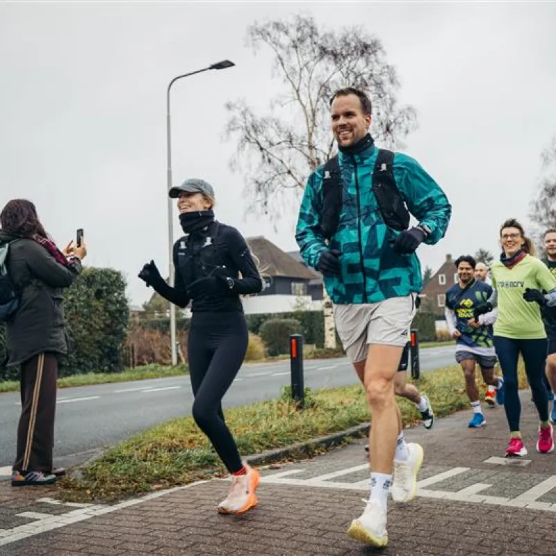 Jamie Reuter en Wijnand Speelman aan het rennen