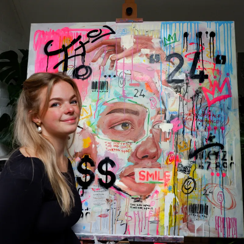 Michelle Temminghoff voor haar schilderij Time and space
