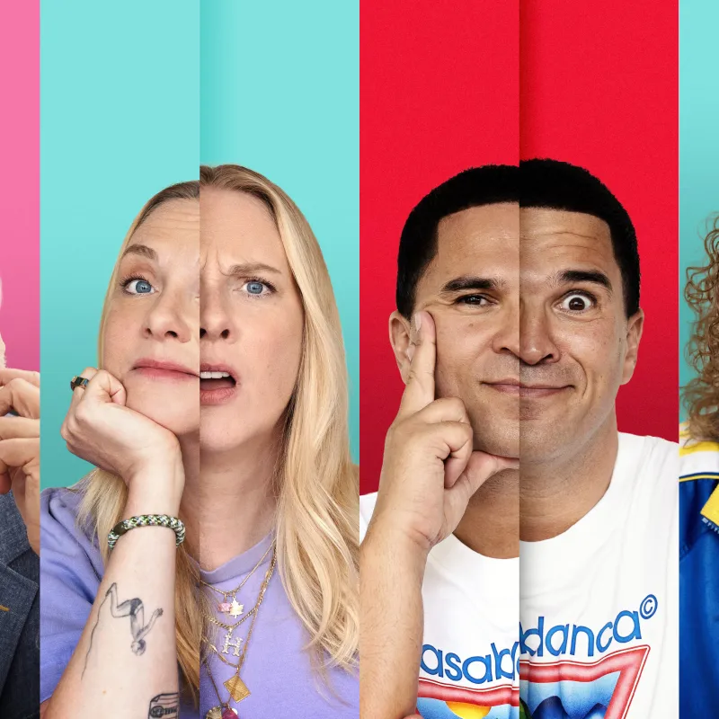 Vier gezichten in vier gekleurde vakken