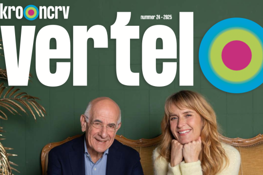 Magazine cover met man en vrouw op voorgrond