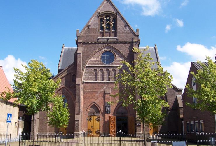 Martinuskerk Sneek - 2 - exterieur