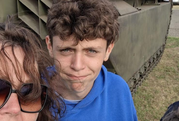 Esther met haar zoons Ruben, Leon en Seth