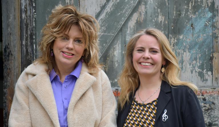 KRO-NCRV De verwondering - Annemiek Schrijver en Jolanda Doornbos