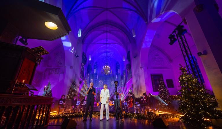 KRO-NCRV's In het licht van kerst met Stef Bos