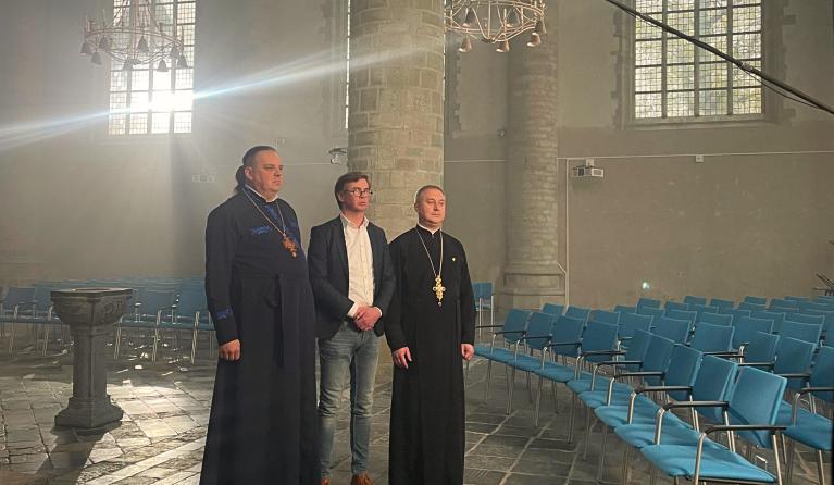 Petrus in het land - priester Anatolii Kulish - Iwan Dekker - priester Vitalii Martsyniuk.