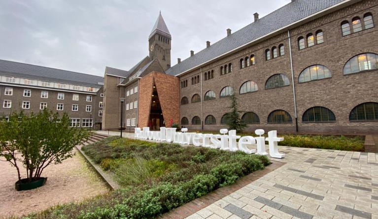 Radboud oude Berchmanianum Logo