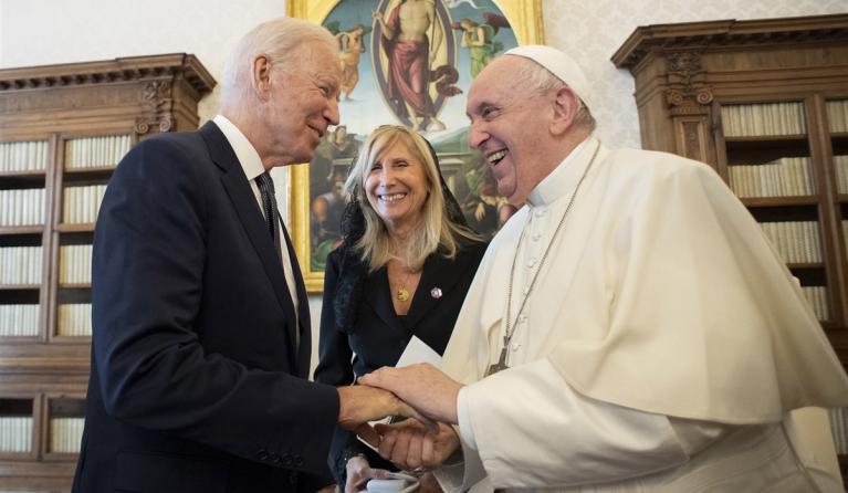 Paus en Biden