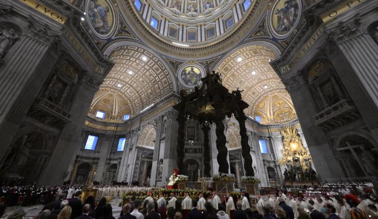 Interior view of Saint Peter's Basilica during the Easter Vigil Mass in Saint Peter's Basilica at the Vatican, 16 April 2022. 