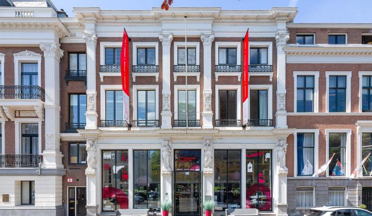 Gebouw van Beeld en Geluid in Den Haag