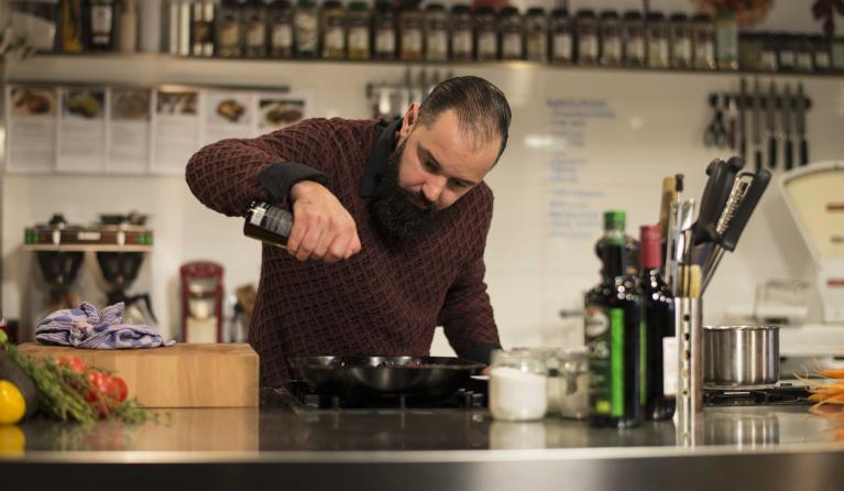 Ramon brugman in de keuken 