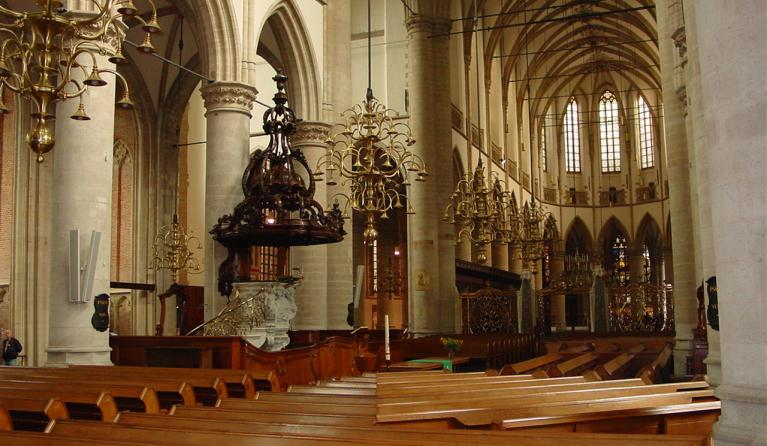 interieur kerk dorfrecht