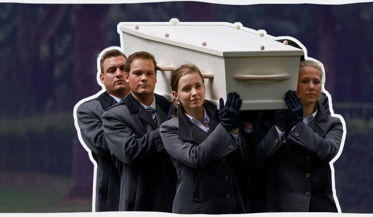 Als bijbaan kisten dragen: "Als ik nu verkeerd stap, kukel ik in het graf”, vertelt drager Jade