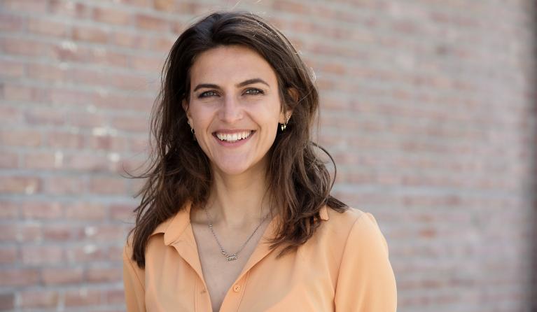 Anna Gimbrère lachend