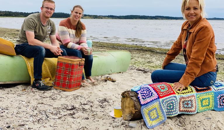 Onze boerderij in Europa - Yvon met Jan en Rianne