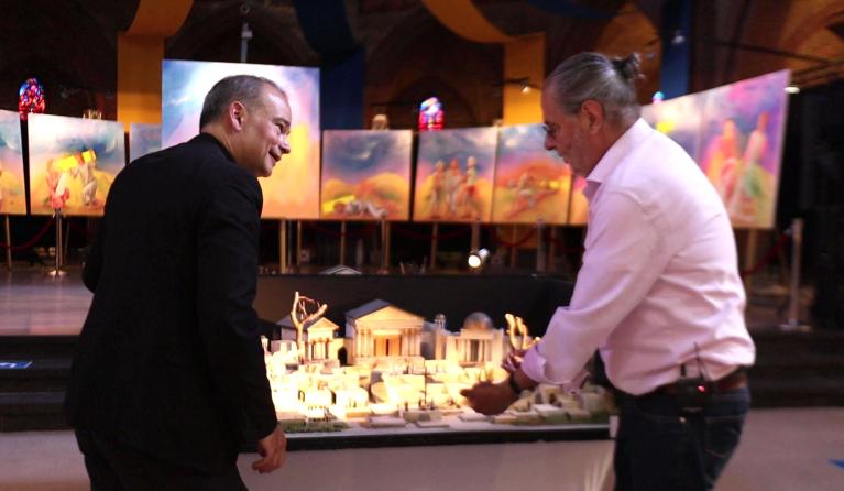 Roderick duikt met Geert Beurskens in de geschiedenis van de Passiespelen