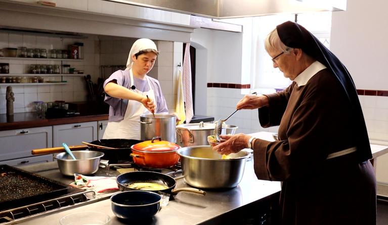 De vegetarische zusters aan de kook