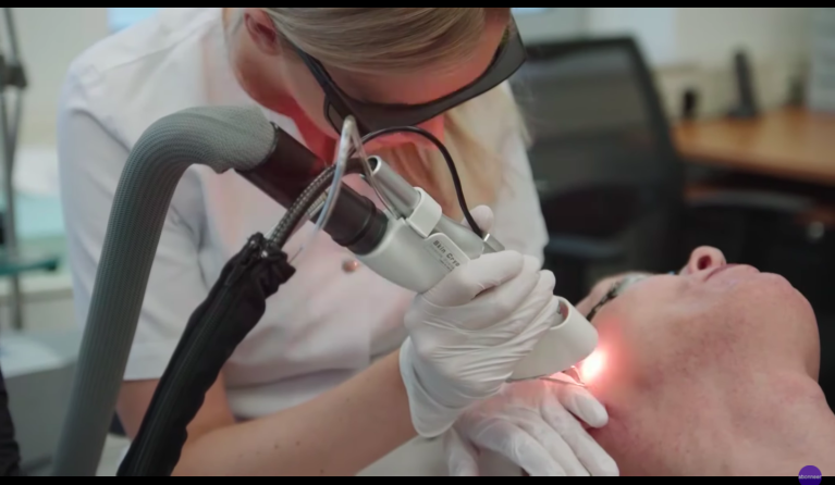 Ilona Hij is een Zij