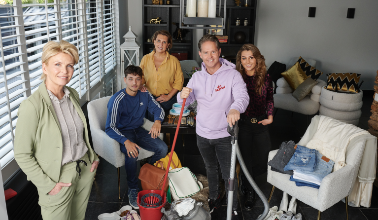 100 dingen - Danny de  Munk met familie en Anita Witzier