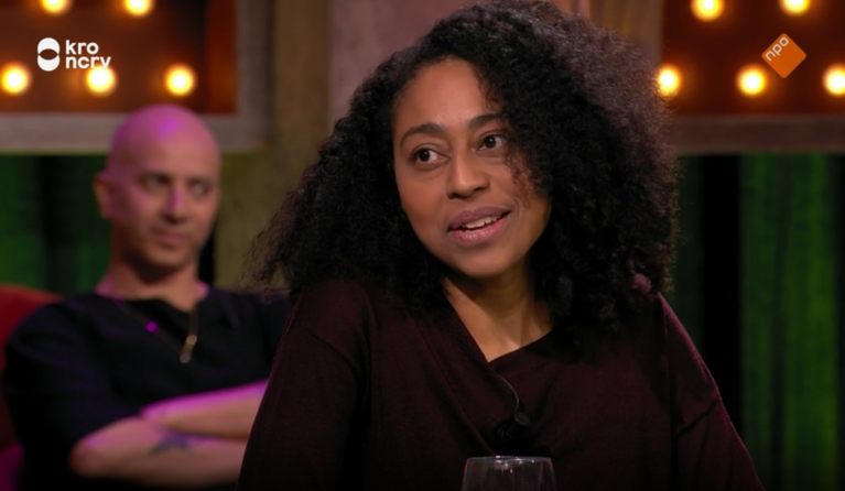 ‘The Lion Sleeps Tonight’, One’sy Muller vertelt waar het nummer vandaan komt (en dat weet bijna niemand) 