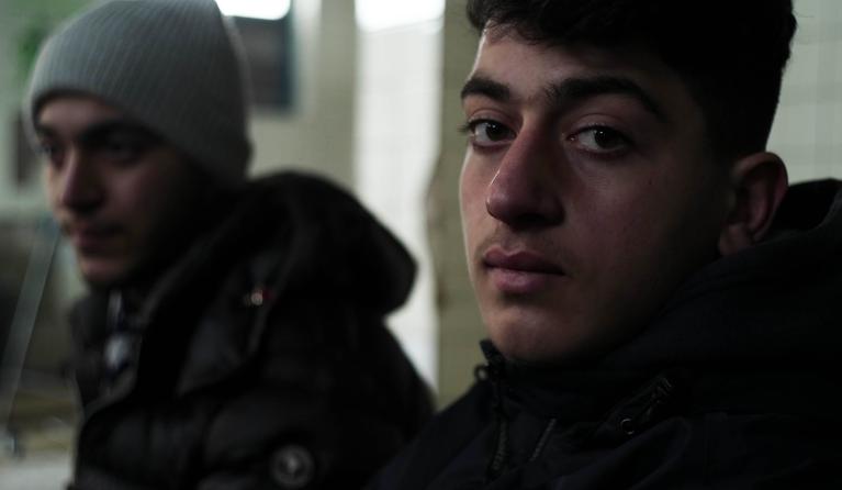 Sheru (links) _Jano_credits Ton Peter