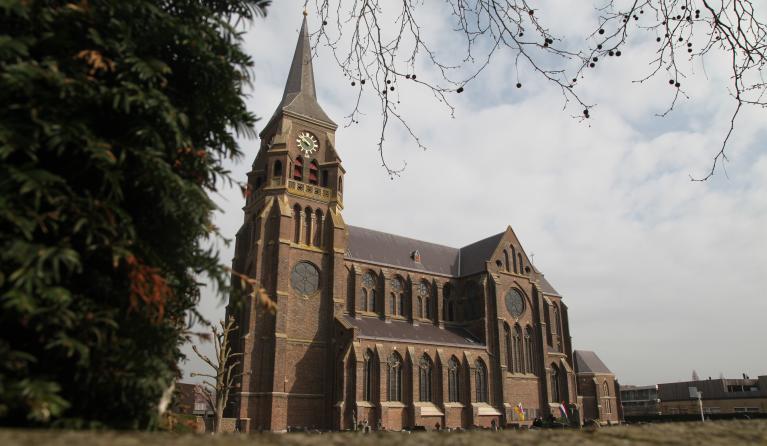 St. Jozefkerk Waubach-Landgraaf -exterieur winter