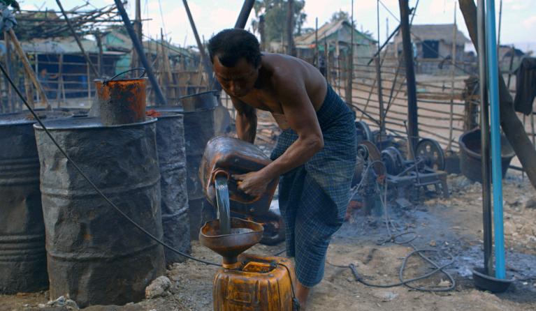Thein Shwe aan het werk