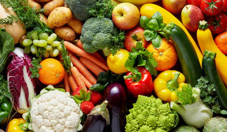 Spraakmakers - Deze groenten en fruit bevatten de meeste én de minste bestrijdingsmiddelen