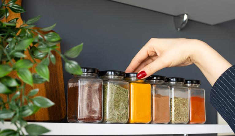 kruiden over datum - binnenstebuiten