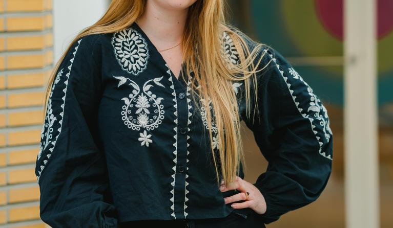 Een medewerker van KRO-NCRV