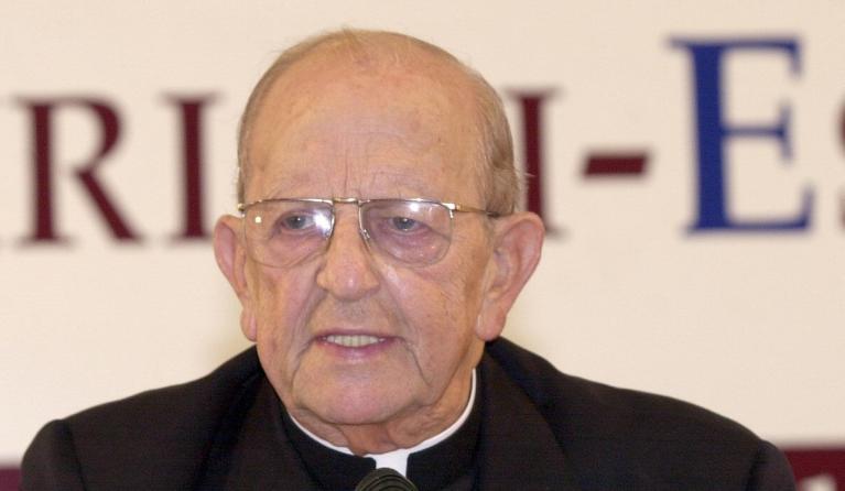 Mexican priest and founder of the Legion of Christ, Marcial Maciel attends a conference at Francisco de Vitoria Universty in Madrid, 06 October 2001 (reissued 23 December 2019). The Legion of Christ has admitted that a total of 33 priests from the congregation abused of 175 children between 1941 and 2019. According to the religious institute, some 60 of those minors were abused directly by Marcial Maciel, who died on 30 January 2008. The congregation has announced that a report on these cases will be publis