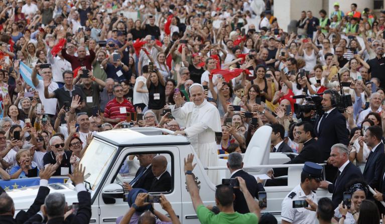 Pope Leo XIV waves to faithful during the Pentecost Vigil in St. Peter's Square, Vatican, 07 June 2025. EPA/FABIO FRUSTACI